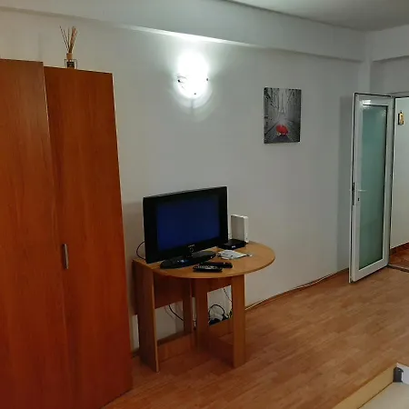 Garsoniera Razvan Apartmán *